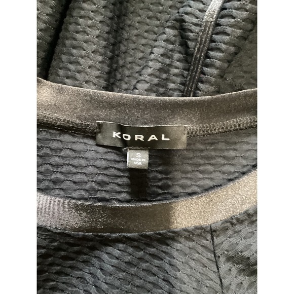 Koral Women Black Honeycomb Mesh Satin Trim Long Sleeve Activewear Top Small - Picture 5 of 8